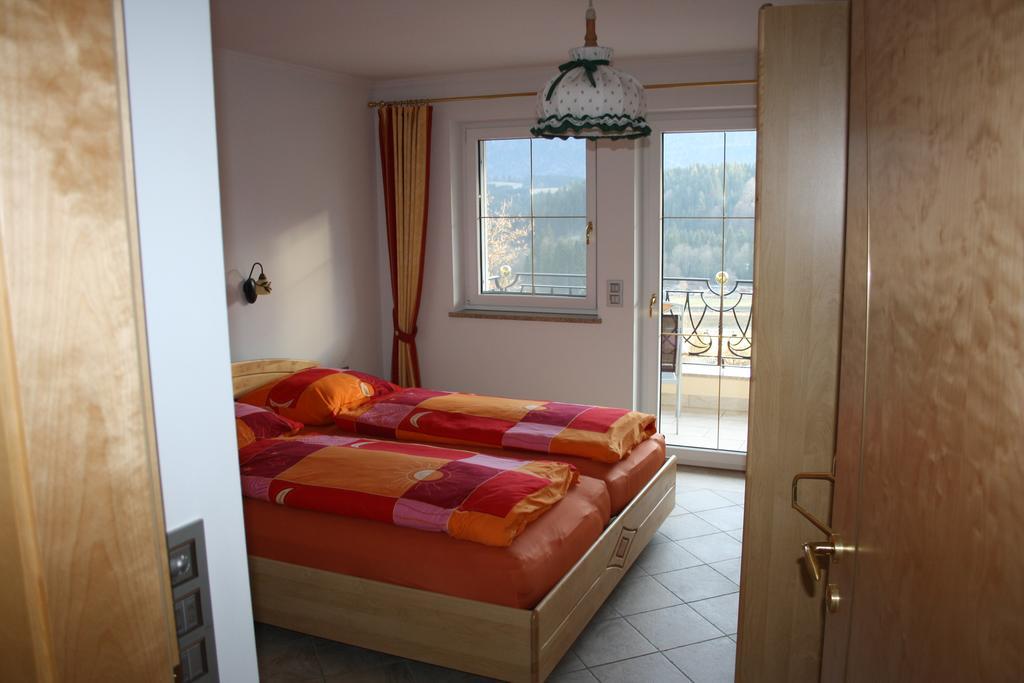 Villa Victoria Hermagor-Pressegger See Pokoj fotografie